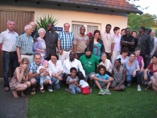  geladene Gäste und die Vorstandschaft der BRÜCKE